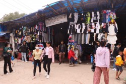 अझै भृकुटीमण्डप बजारलाई दशैँको रौनकले छोएन